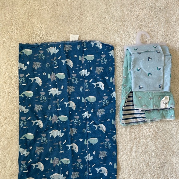 Baby little blankets - Picture 1 of 2
